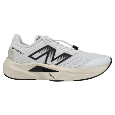 New Balance Little Kid’s Bungee FuelCell Propel v5 – Lightweight sneaker with bungee laces, hook-and-loop strap, FuelCell cushioning, and breathable mesh upper for active kids.